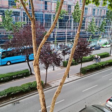 Appartamento 2V1 - 21 Dhjetori Am Tirana Esterno foto