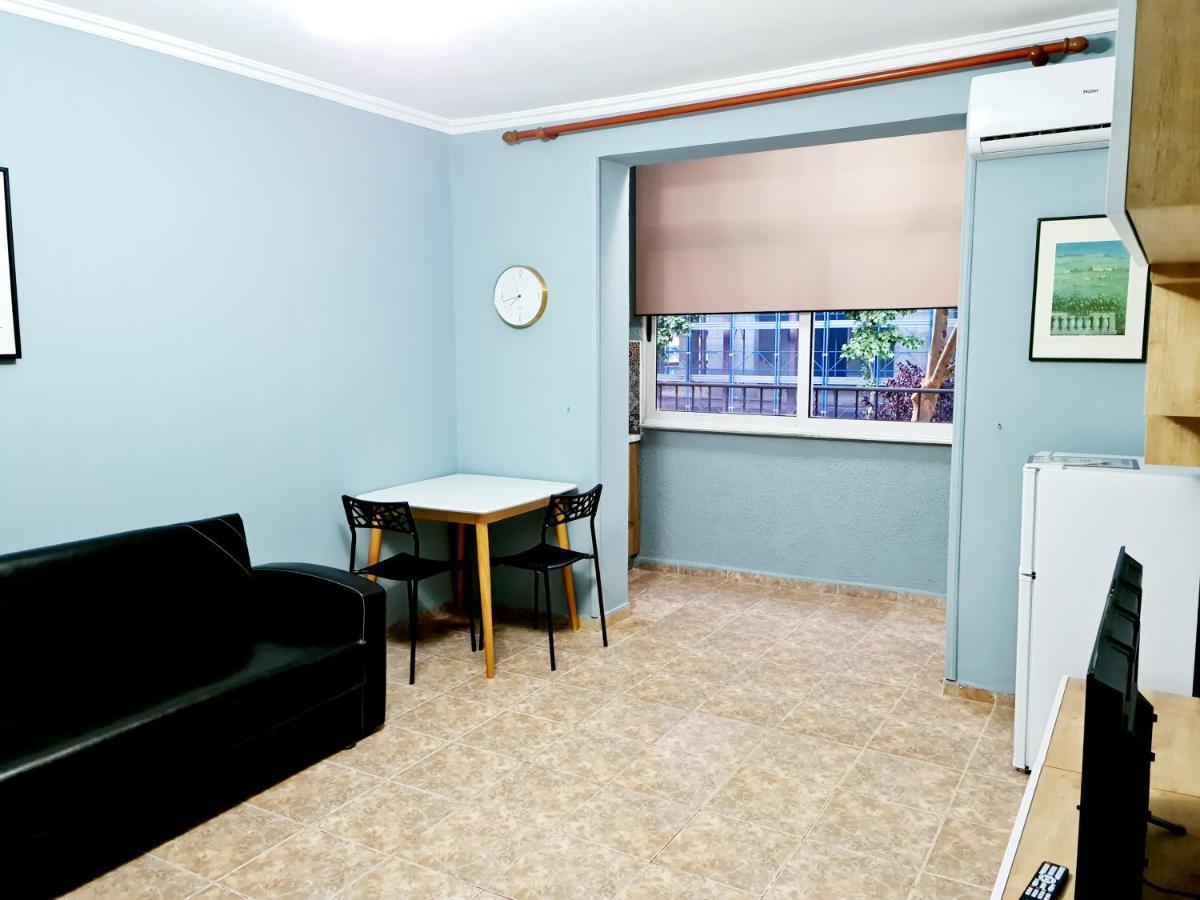 Appartamento 2V1 - 21 Dhjetori Am Tirana Esterno foto