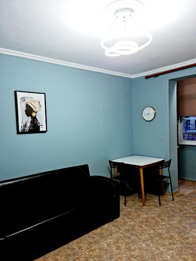 Appartamento 2V1 - 21 Dhjetori Am Tirana Esterno foto